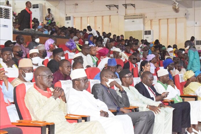 Climat sociopolitique Malien : Quand les menaces internes entre politiques asphyxient une nation sous embargo