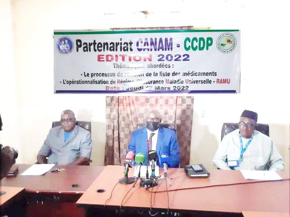 Partenariat Canam-CCDP : les journalistes outillés sur la nouvelle grille des médicaments inscrits à l’Amo