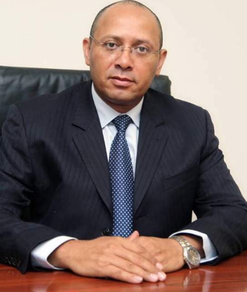 Une étoile malienne qui brille dans le monde des banques : Toutes mes félicitations et continuez de nous rendre fiers !